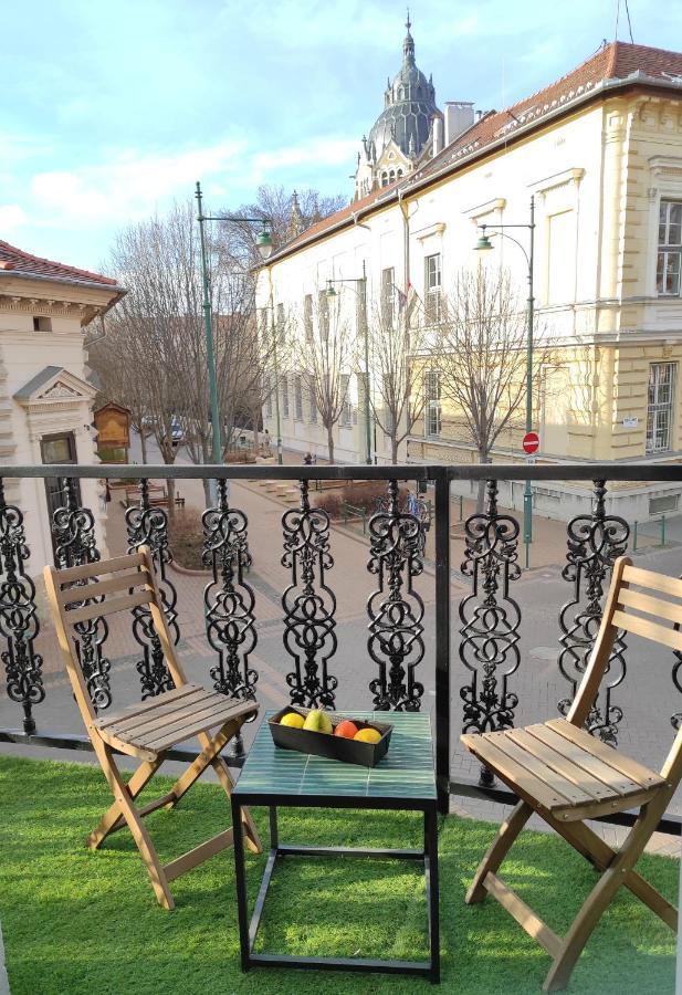 City Art Inn Сегед Экстерьер фото